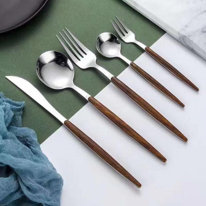 Ecoのレストランの家のための友好的なメラミン ディナー・ウェアのスプーンのフォークのナイフの箸のキット 3
