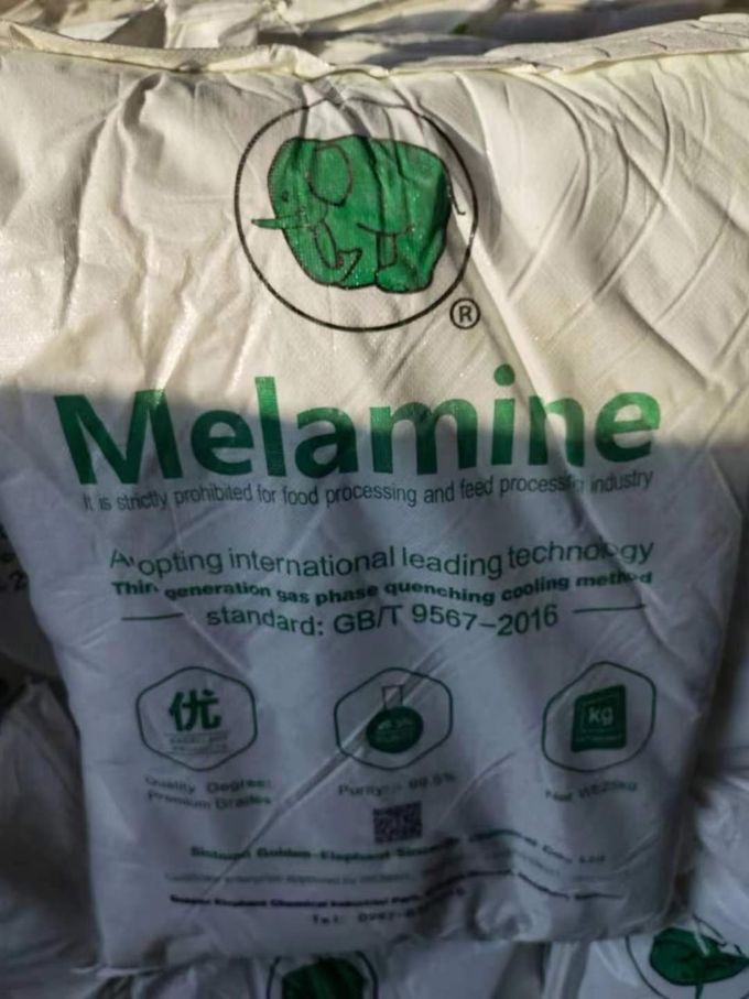 MMC A5のメラミン樹脂のメラミン ホルムアルデヒドの樹脂のメラミン鋳造物の混合物 6