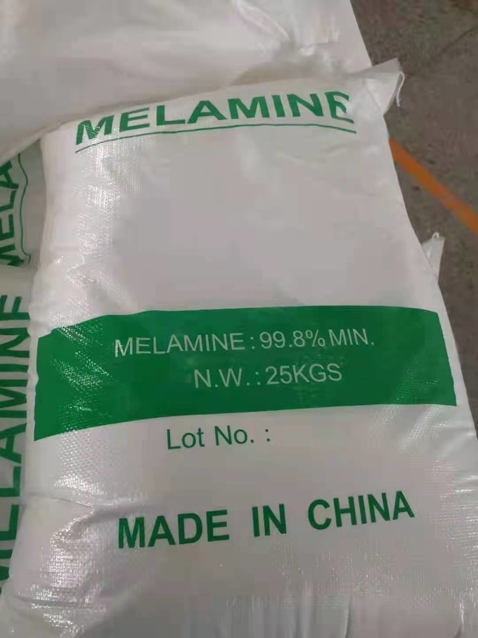 メラミン ホルムアルデヒドの樹脂の注入口99.8%のメラミン水晶粉の産業等級 1